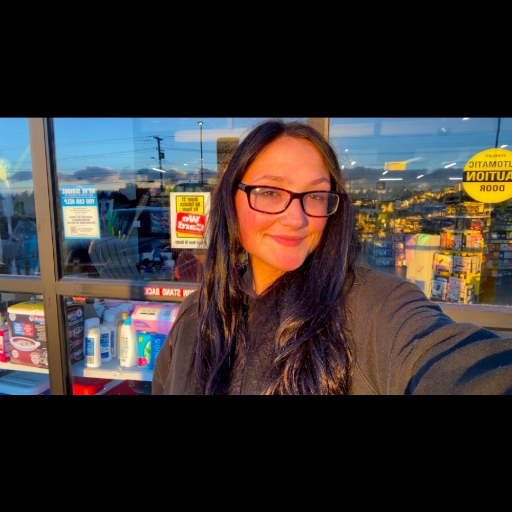 Meet your Posher, Makenzie